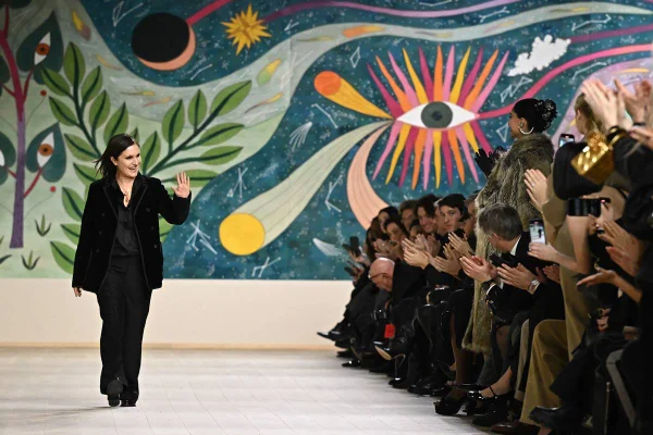 Maria Grazia Chiuri, que assinou as coleções femininas da Dior de 2016 a maio de 2025 - Metrópoles