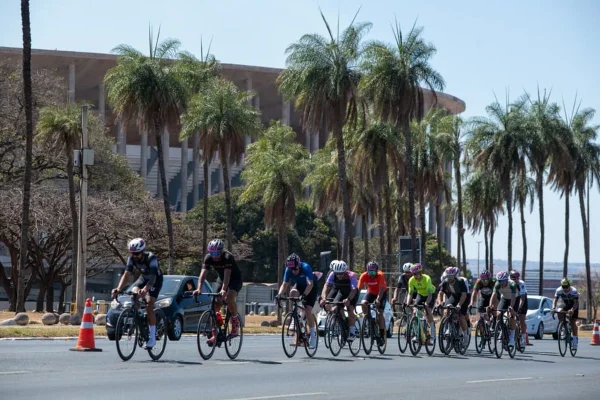 Metrópoles Endurance Ciclismo: competidores não precisam ser federados