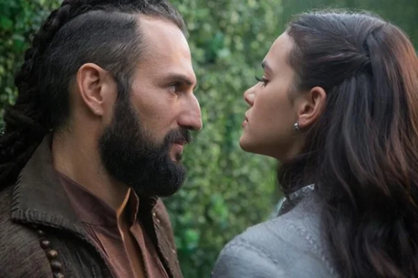Fãs acreditam que Bruna Marquezine está de caso com galã português - destaque galeria Fãs acreditam que Bruna Marquezine está de caso com galã português - destaque galeria
