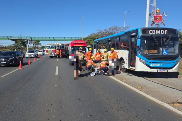 Motorista de ônibus que atropelou e matou ciclista presta depoimento