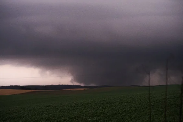 Imagem colorida, Defesa Civil investiga possível passagem de tornado em município de SC- Metrópoles