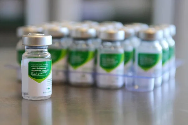 Valores abusivos de vacina da dengue deve ser denunciado, diz Anvisa