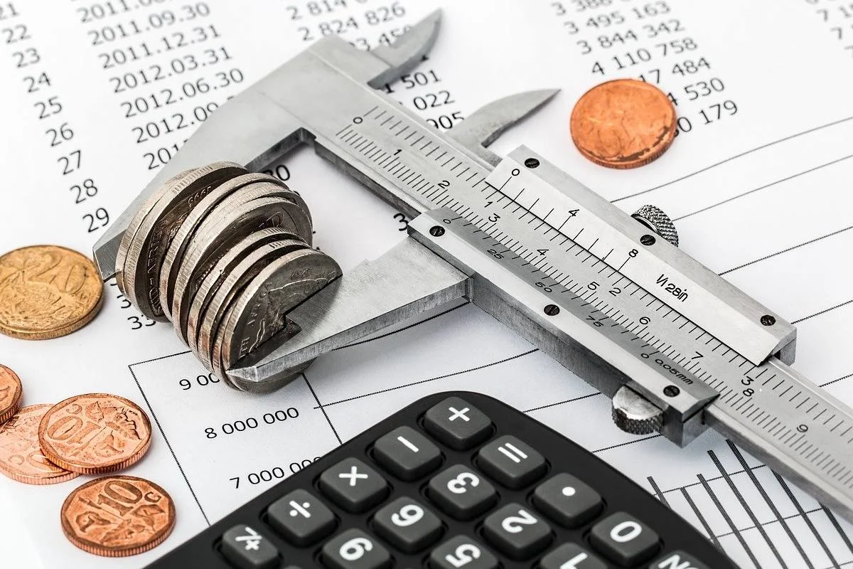 Dívidas somaram R$ 238,6 bilhões, aponta Serasa Experian Dívidas somaram R$ 238,6 bilhões, aponta Serasa Experian