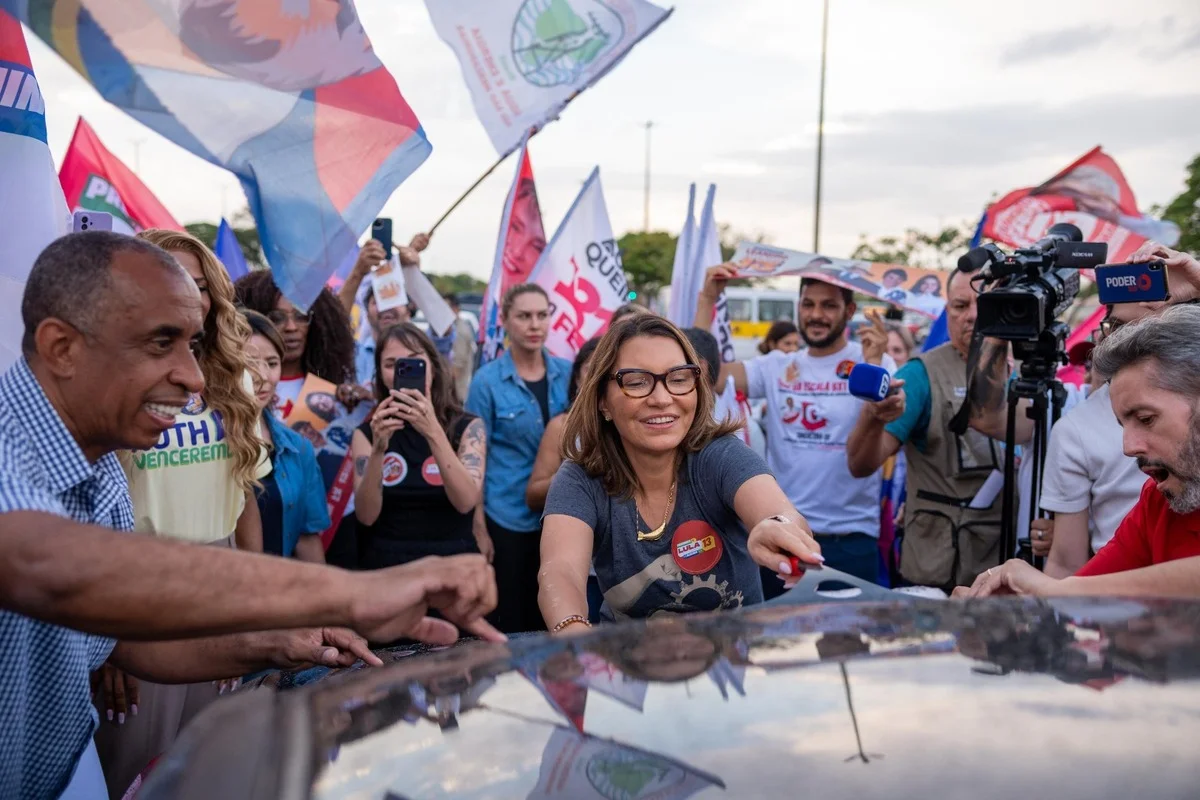 Primeira-dama Janja Lula da Silva esteve Ato do Comitê em apoio à candidatura do presidente Lula Primeira-dama Janja Lula da Silva esteve Ato do Comitê em apoio à candidatura do presidente Lula