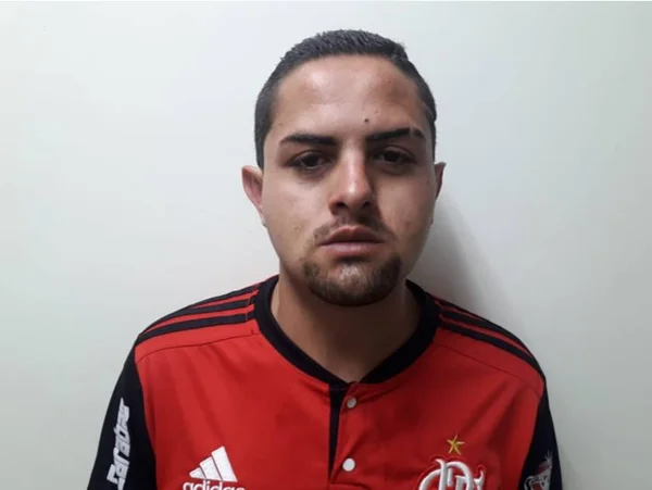 Homem é executado a tiros enquanto dirigia próximo ao Gama