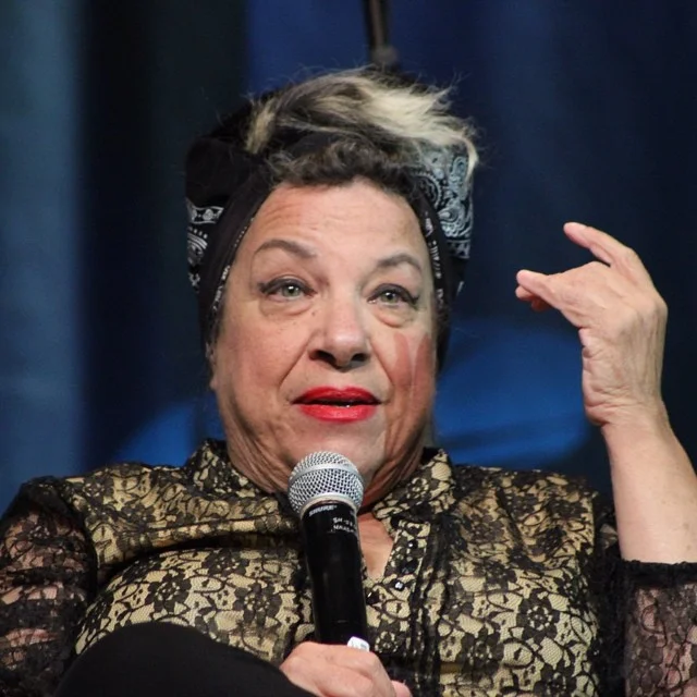 Camille Saviola, de Jornada nas Estrelas, morre aos 71 anos - imagem 3 Camille Saviola, de Jornada nas Estrelas, morre aos 71 anos - imagem 3