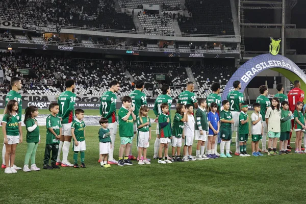Foto colorida do time do Palmeiras - Metrópoles