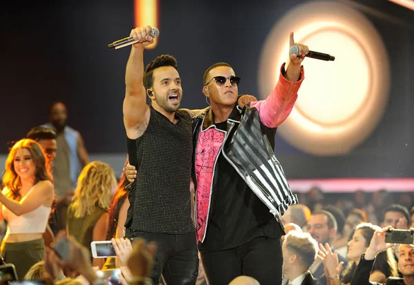Reggaeton: ritmo latino conquista o mundo e o Brasil