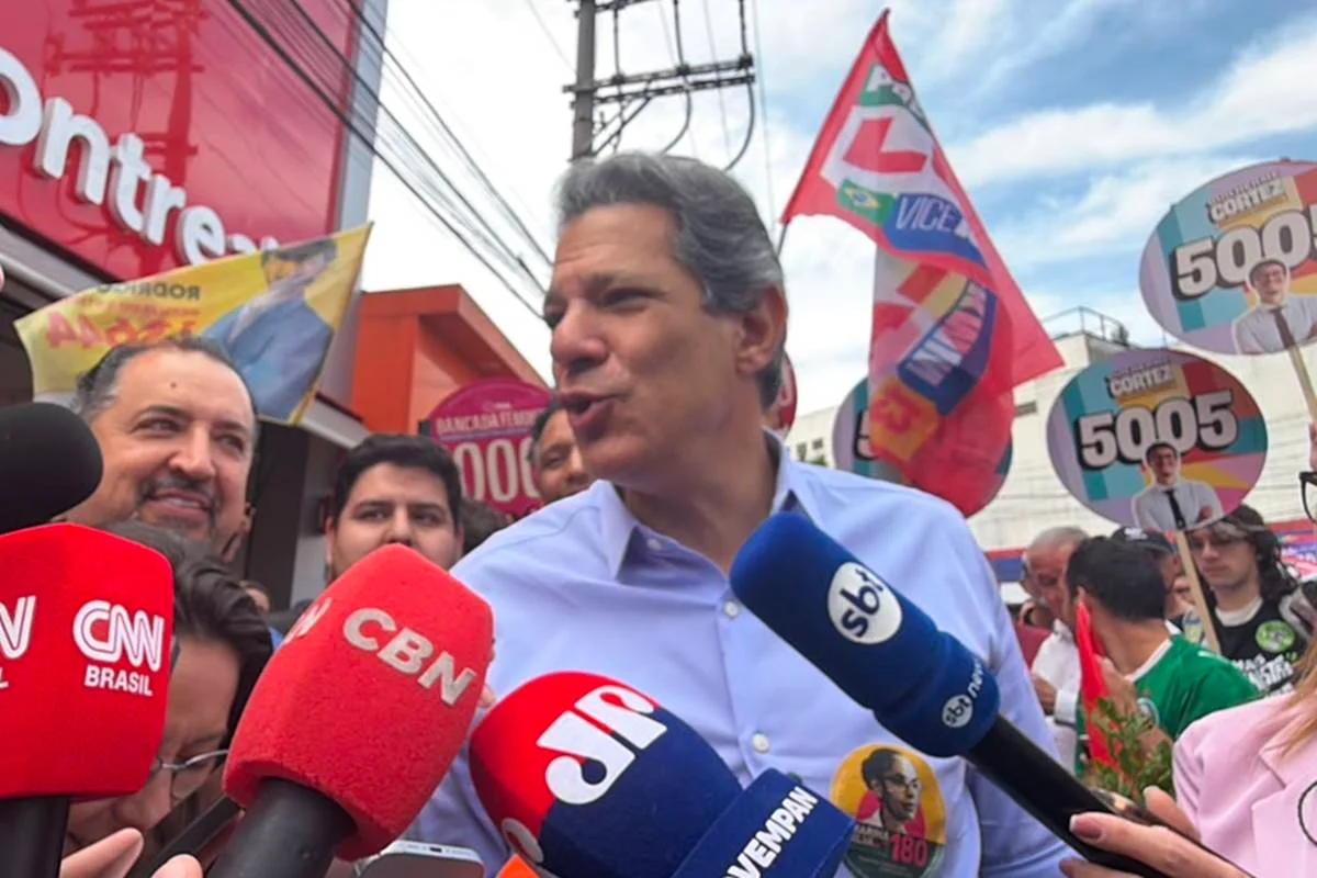 Haddad sobre desvantagem em pesquisas: “Temos 50 dias para debater” - imagem 1 Haddad sobre desvantagem em pesquisas: “Temos 50 dias para debater” - imagem 1