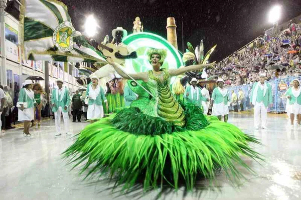 Após reunião conjunta, Rio e SP adiam desfiles de Carnaval para abril
