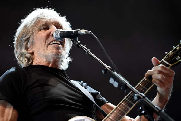 Roger Waters, ex-Pink Floyd, e Andrea Bocelli programam shows no Mané