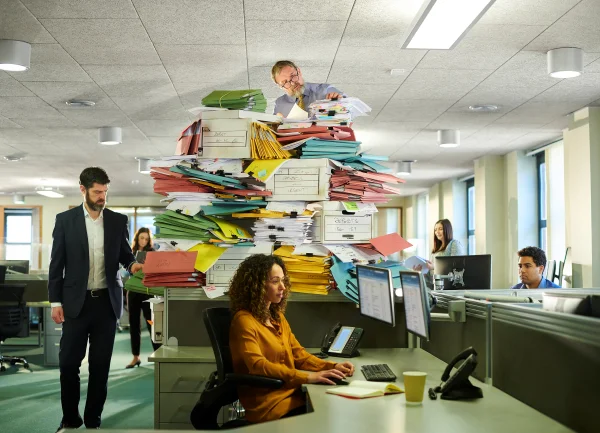 Workaholic em 2026? Veja os signos que vão trabalhar muito