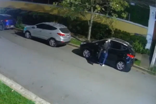 Mulher é sequestrada enquanto entrava em carro nos Jardins