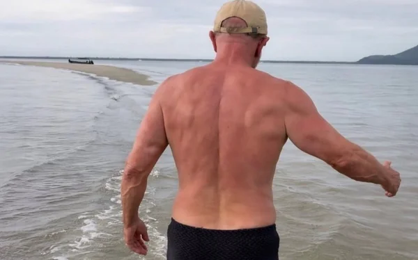 Líder do PT edita foto de Lula com IA e o deixa “musculoso”