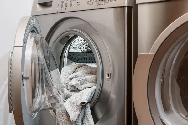 Expert alerta sobre erro que pode danificar a máquina de lavar roupa