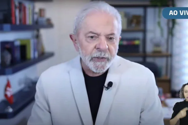 Lula em entrevista à rádio Nova Brasil FM