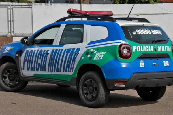 Gêmea presa por engano é solta com tornozeleira em Goiás
