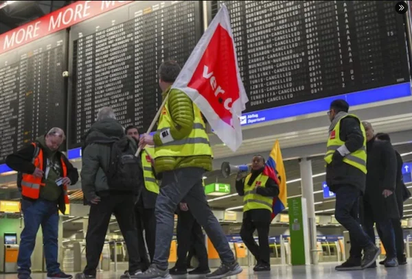 Imagem colorida Greve de aeroportuários na Alemanha