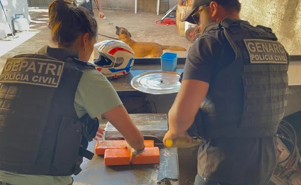 Traficante de Goiás é preso com diversas fardas do Exército Brasileiro