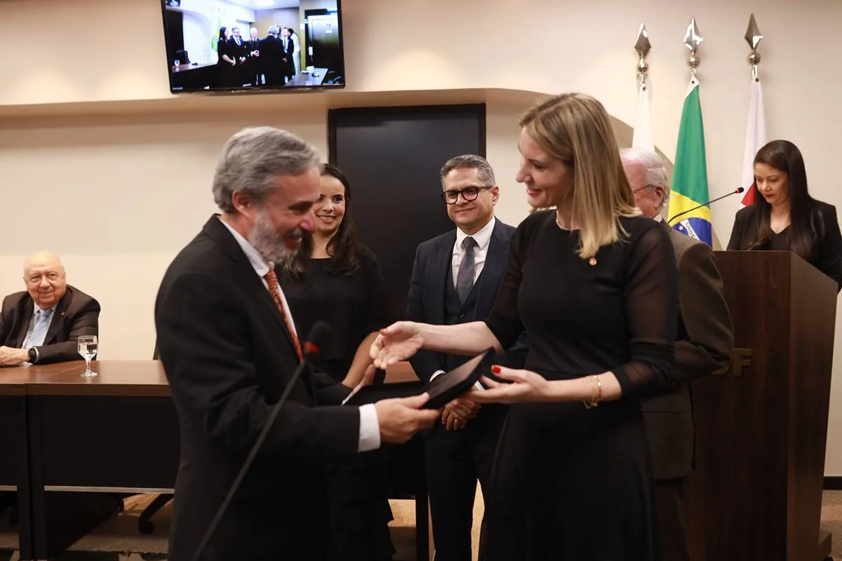 Carlos Pujol Robichez Penna e Jaqueline Di Domenico Carlos Pujol Robichez Penna e Jaqueline Di Domenico