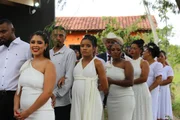 Cerimônia do projeto Raízes Kalungas aliou festa, cidadania e pertencimento, com direito a vestidos arrecadados, dia de beleza e jantar comunitário