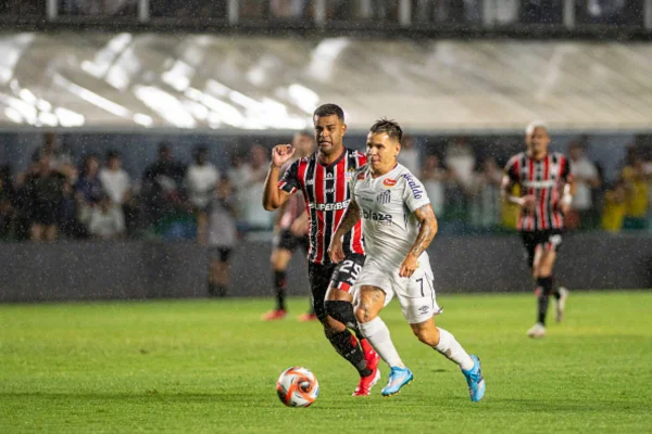 Imagem colorida de Santos e Sao Paulo - Metrópoles
