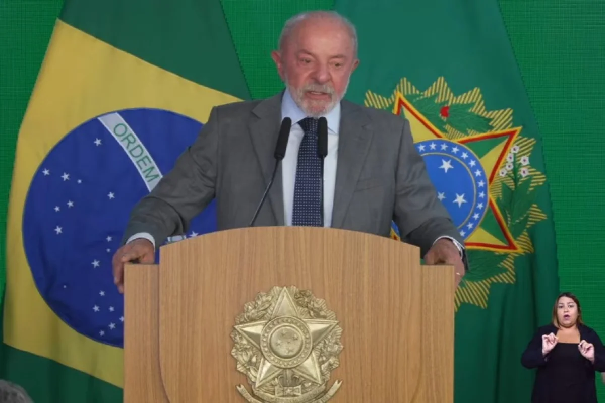 Lula abre mão de vídeo e falar com TV sobre julgamento de Moraes