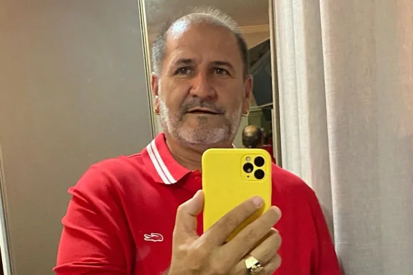 Tinanã, dono do Telebar Forró