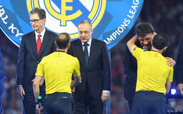 John W Henry, proprietário do Liverpool, e Florentino Perez, presidente do Liverpool