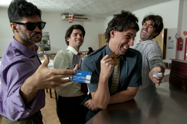 “Hermes e Renato” estão de volta à TV. Grupo estreia humorístico na FX