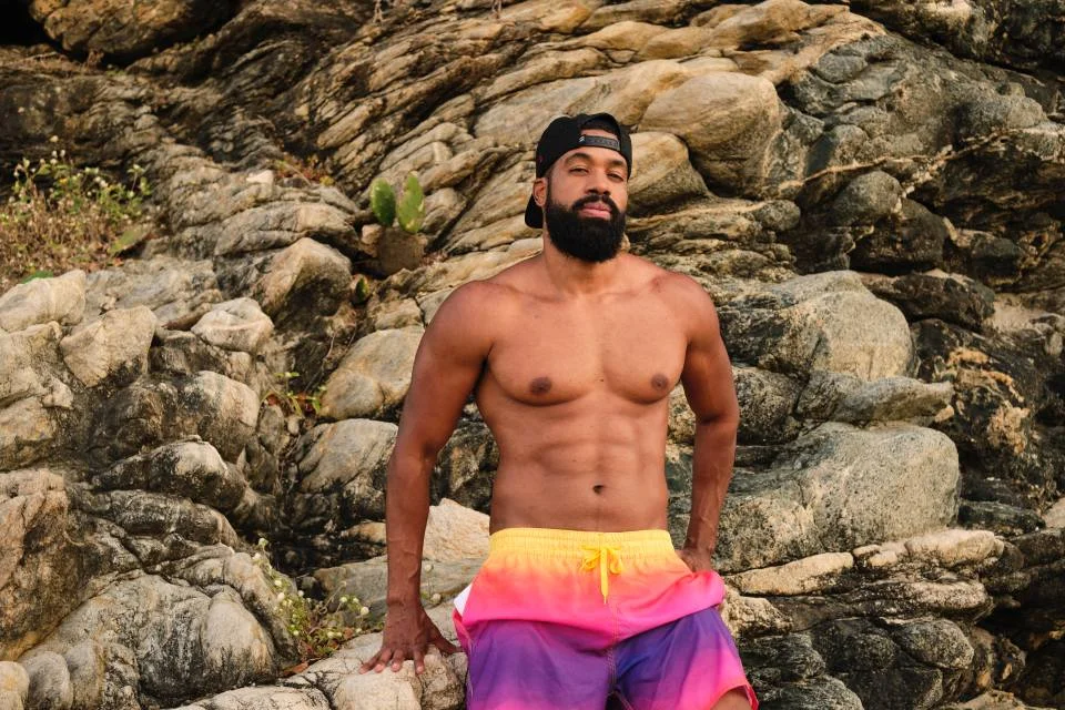 Ronaldo Moura - 29 anos, supervisor de marketing, São Paulo - Jogador, focado e sincero. Muito observador, diz sempre olhar o ponto fraco do oponente. Solteiro há 6 anos, acredita que esta pode ser uma chance de se apaixonar Ronaldo Moura - 29 anos, supervisor de marketing, São Paulo - Jogador, focado e sincero. Muito observador, diz sempre olhar o ponto fraco do oponente. Solteiro há 6 anos, acredita que esta pode ser uma chance de se apaixonar