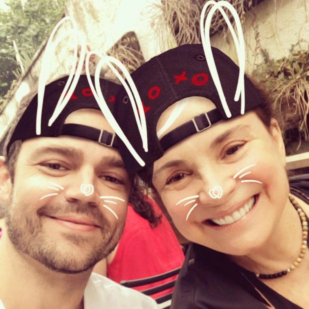 João Gomez é filho de Regina Duarte João Gomez é filho de Regina Duarte