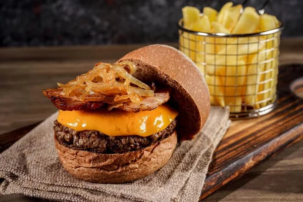Águas Claras ganha vila gastronômica com varanda e bangalôs