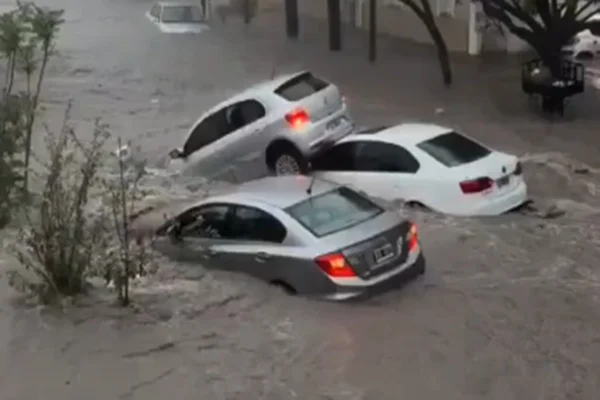 Tempestade em cidade Argentina