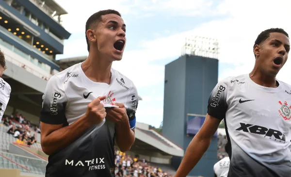 Imagem colorida de Bahia comemorando gol - Metrópoles