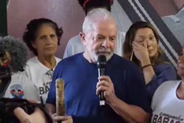 Ex-ministros do PT doam para campanha de Lula à Presidência