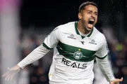 Coritiba é o líder da Série B. Coritiba é o líder da Série B.