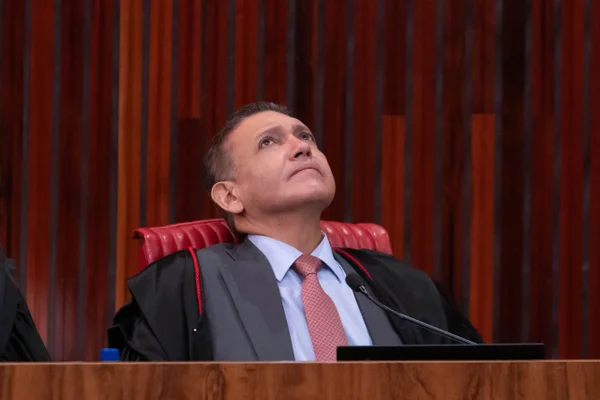 Ministro Andre Mendonca durante sessão no Tribunal Superior Eleitoral TSE Metropoles 7