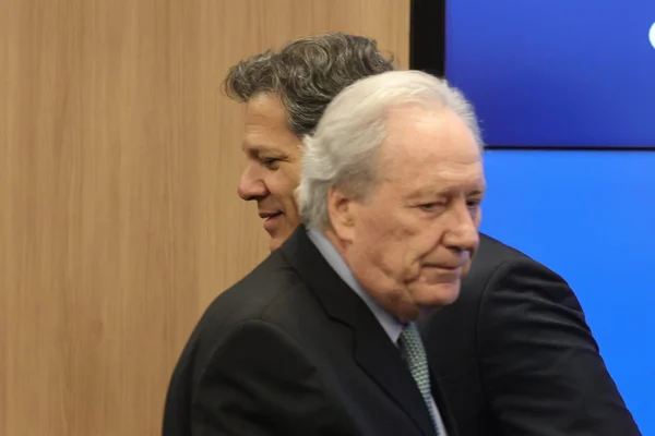 Ricardo Lewandowski e Haddad: operação mostra infiltração do PCC