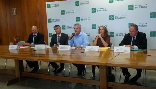 Mesmo com arrocho, GDF não se enquadra na lei e segue proibido de contratar servidores e reajustar salários