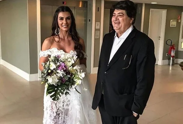 Filha faz homenagem a Datena e não cita acusação de assédio