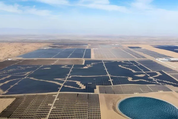 Imagem colorida do Deserto chinês de Kibuqi - Metrópoles