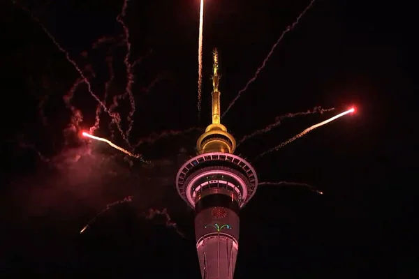 Já é 2025 na Nova Zelândia e Austrália! Veja o Ano-Novo pelo mundo