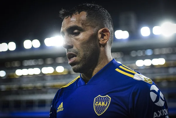 Carlitos Tevez, em jogo do Boca Juniors