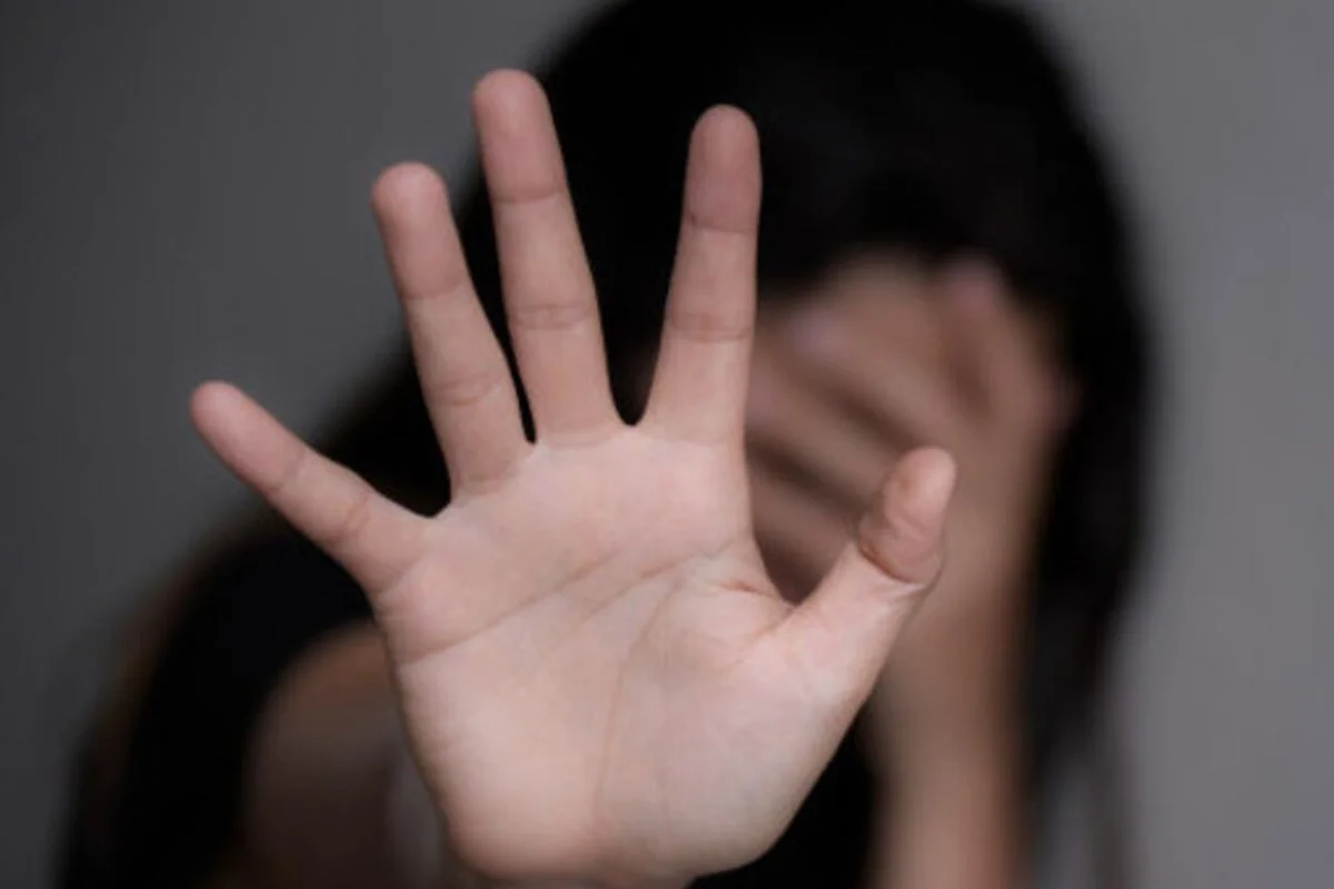 Adolescente é apreendido por tentativa de feminicídio contra a irmã em Itapoã