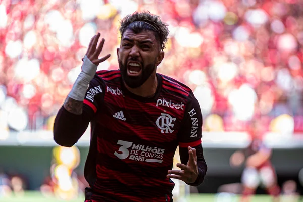 Flamengo joga contra o Altos pressionado