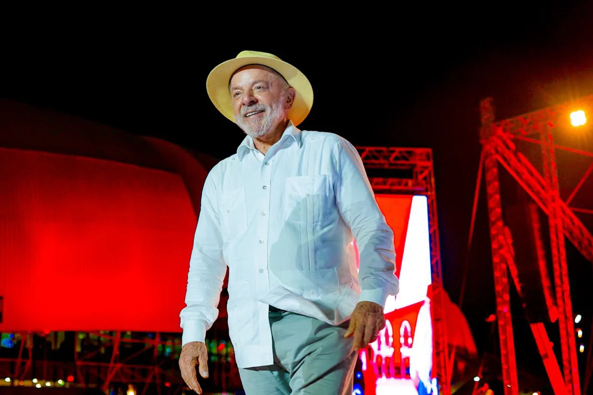 Lula volta a BH para campanha e põe foco no eleitorado feminino