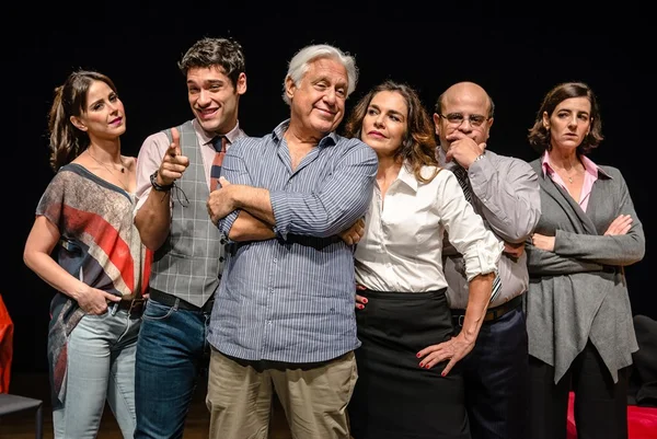 Antonio Fagundes e família estrelam peça Baixa Terapia em Brasília