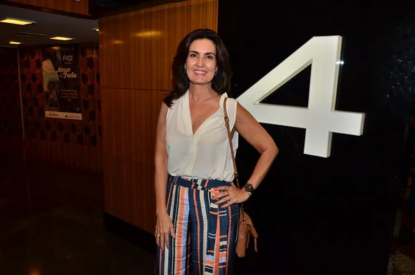 Fátima Bernardes e o namorado, Túlio, trocam declarações nas redes