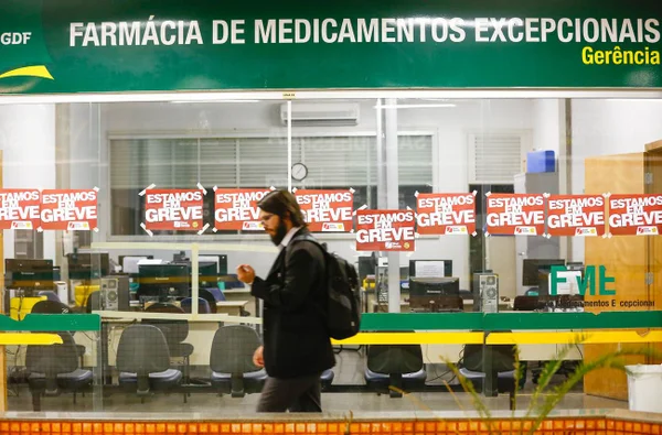 Farmácias de alto custo vão funcionar neste domingo (25/10), diz Secretaria de Saúde